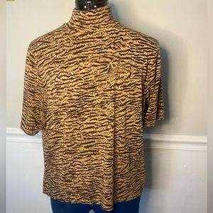 Liz Claiborne Collection vintage tiger animal print short sleeve mock neck shirt